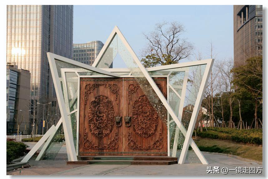 上海长风海洋公园和自然博物馆,上海长风公园占地面积