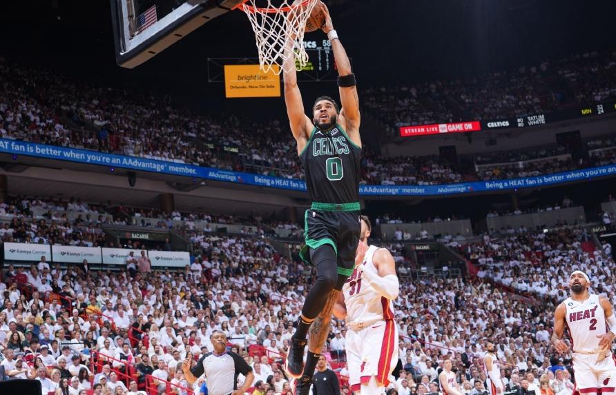 热火惜败凯尔特人巴特勒采访,热火淘汰凯尔特人塔图姆赛后采访