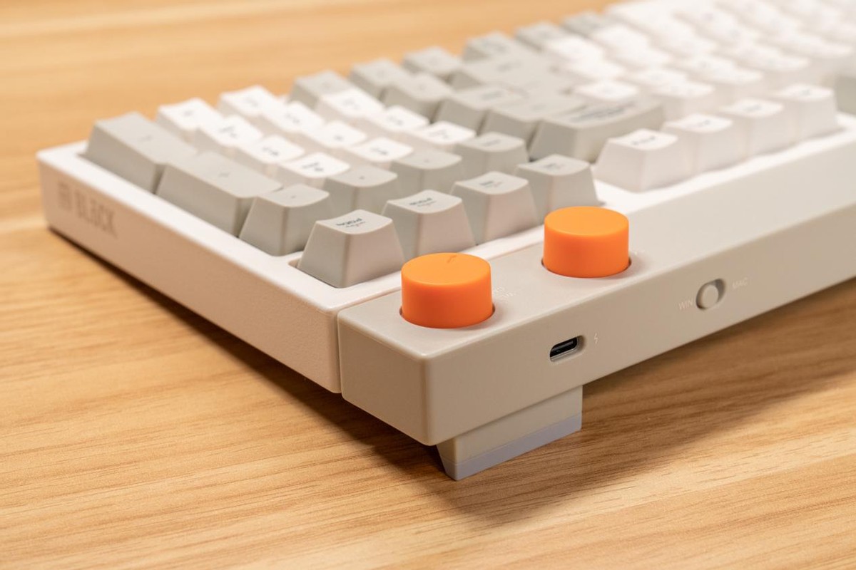 洛斐透明磨砂键盘测评,lofree洛斐机械键盘套装