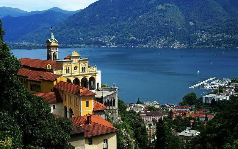 卡塔尔世界杯人均月收入,卡塔尔世界杯gdp排名