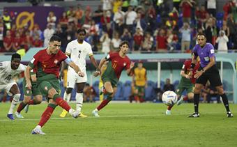 实况足球8中国世界杯之路,实况足球8和实况足球2008的区别