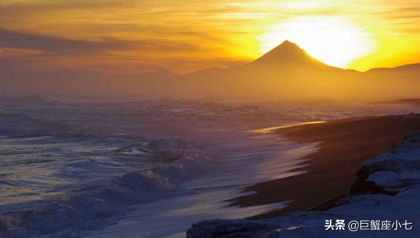 从来不愁钱的星座男生性格,无比精明深藏不露的星座男