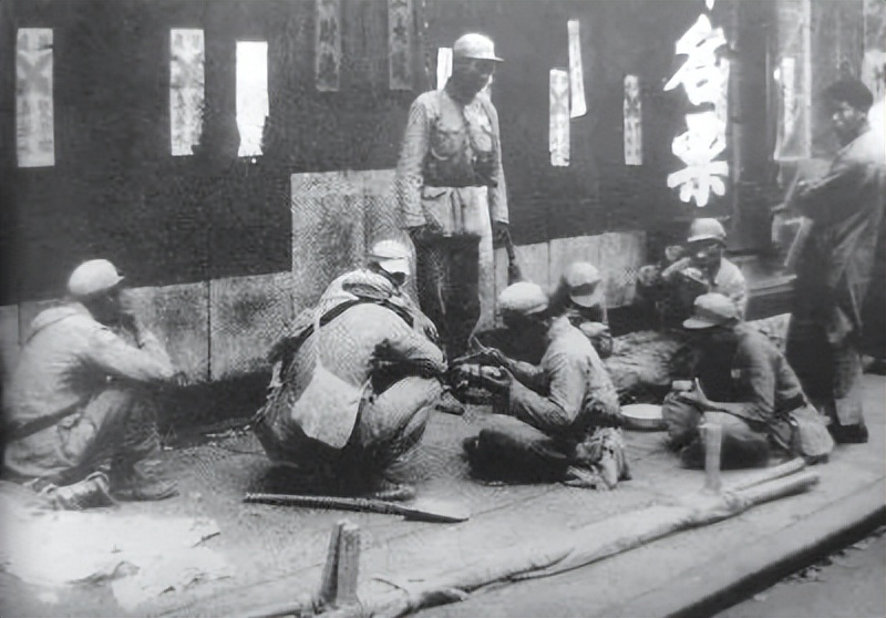 上海解放后，陈毅是如何整治黑道和*院妓**的？连蒋介石都夸他太厉害