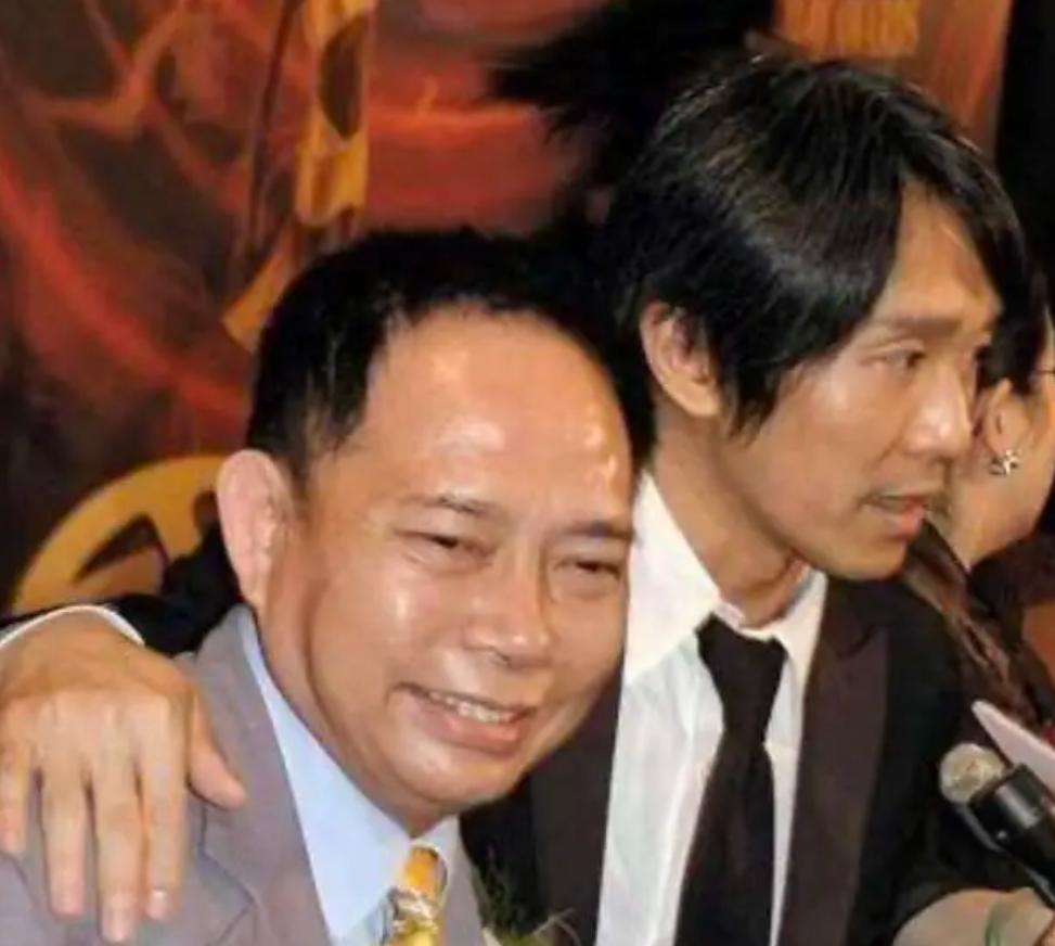 周星驰谈黄一飞获奖,周星驰黄一飞视频