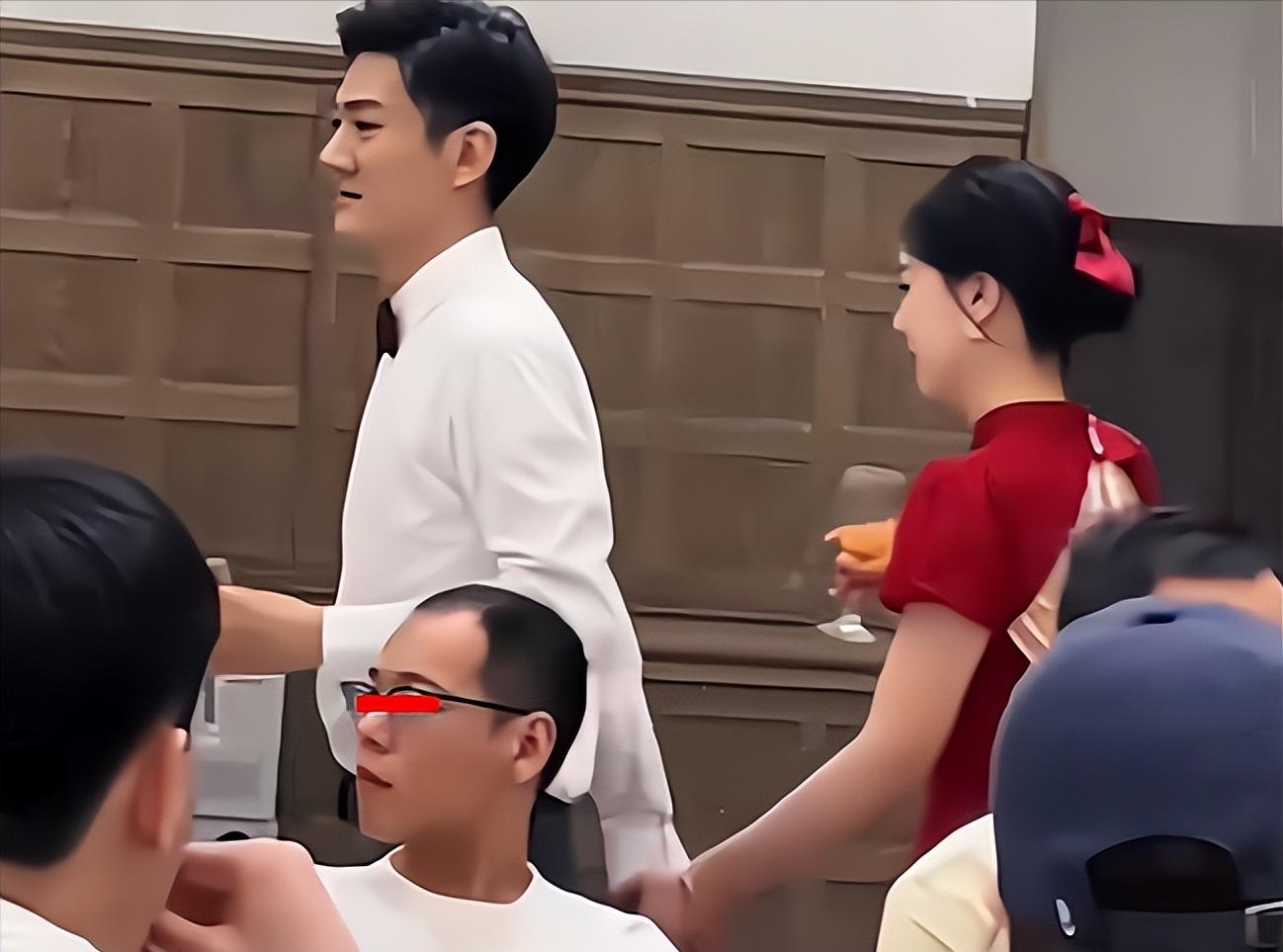 最美新娘实拍婚礼现场喜结良缘,新娘美丽端庄大方婚礼现场