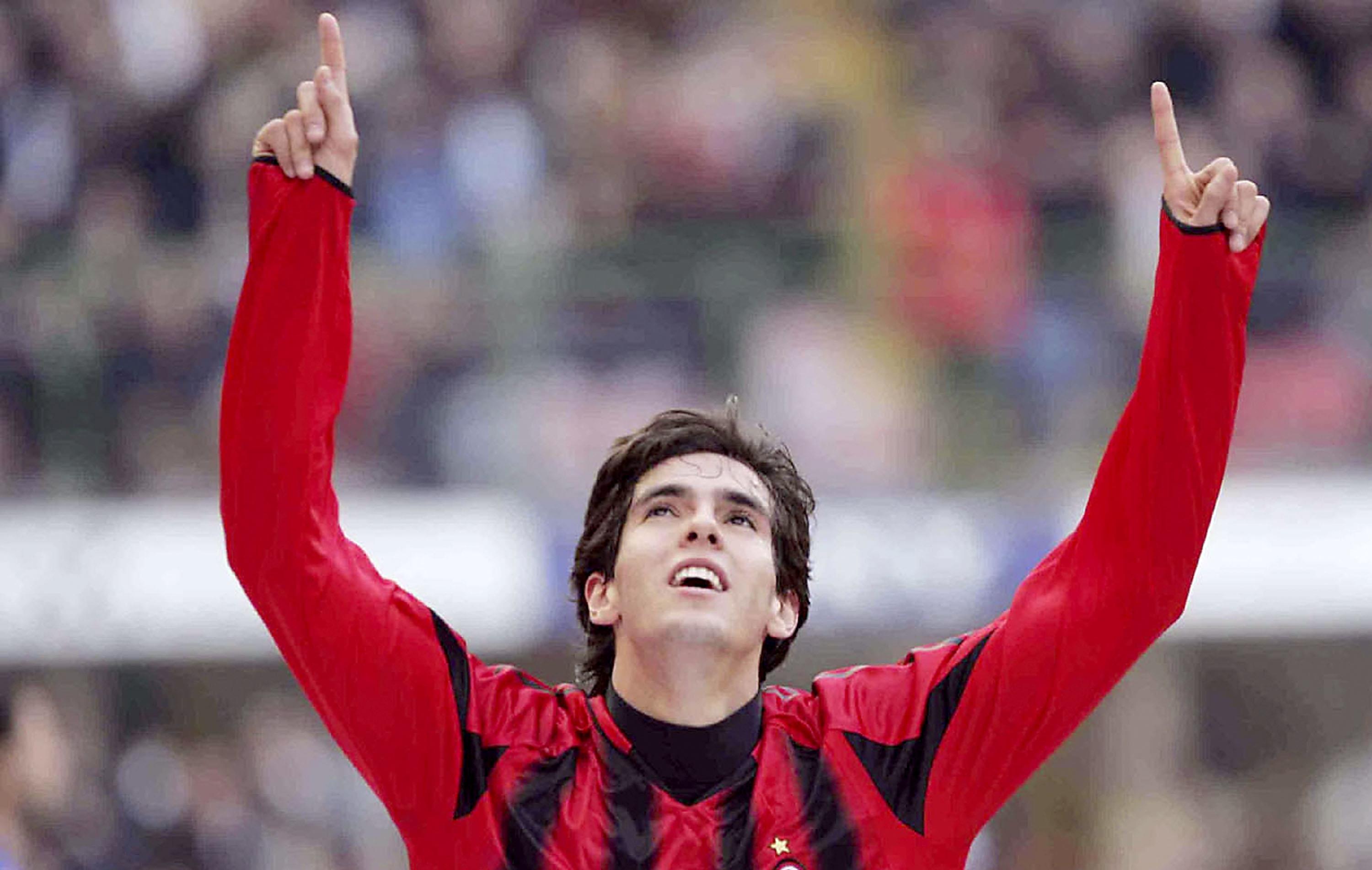 足球巨星卡卡巅峰时期有多强,卡卡不踢球原因