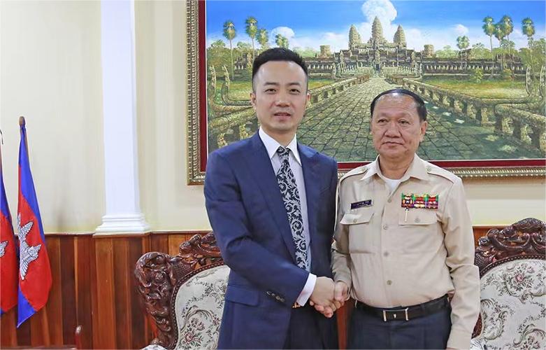 俞凌雄赚了多少个亿,俞凌雄如何拿下300亿