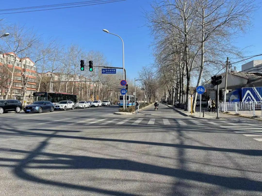 两区交界无地铁的小区涨价了?