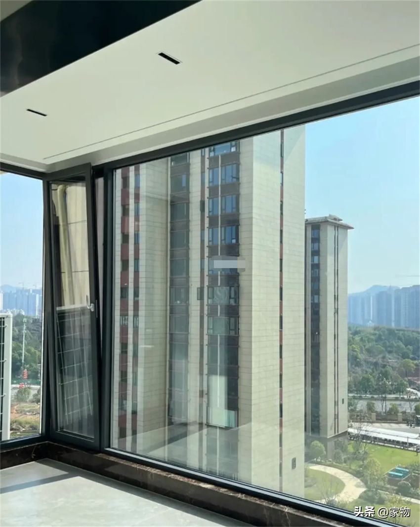 大阳台封窗如何解决通风,22层阳台封窗通风