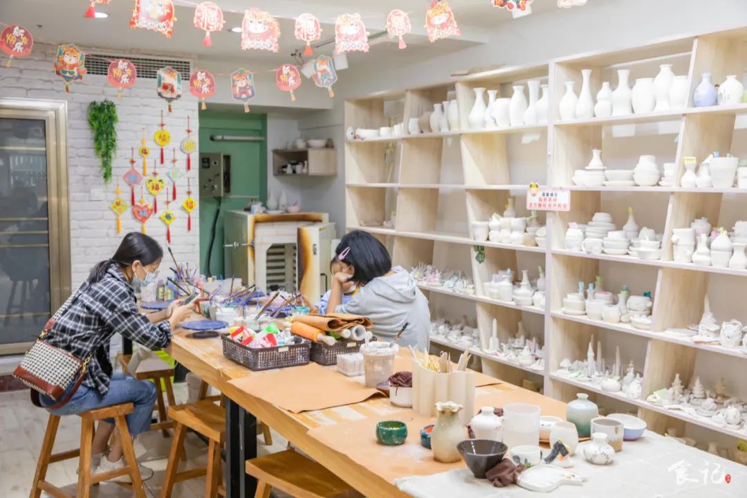 超解压！在这家大隐隐于市的陶艺馆，安静地做个手艺人