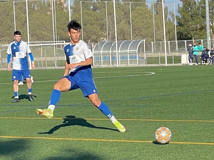 国足新星留洋首秀,国足19岁留洋新星