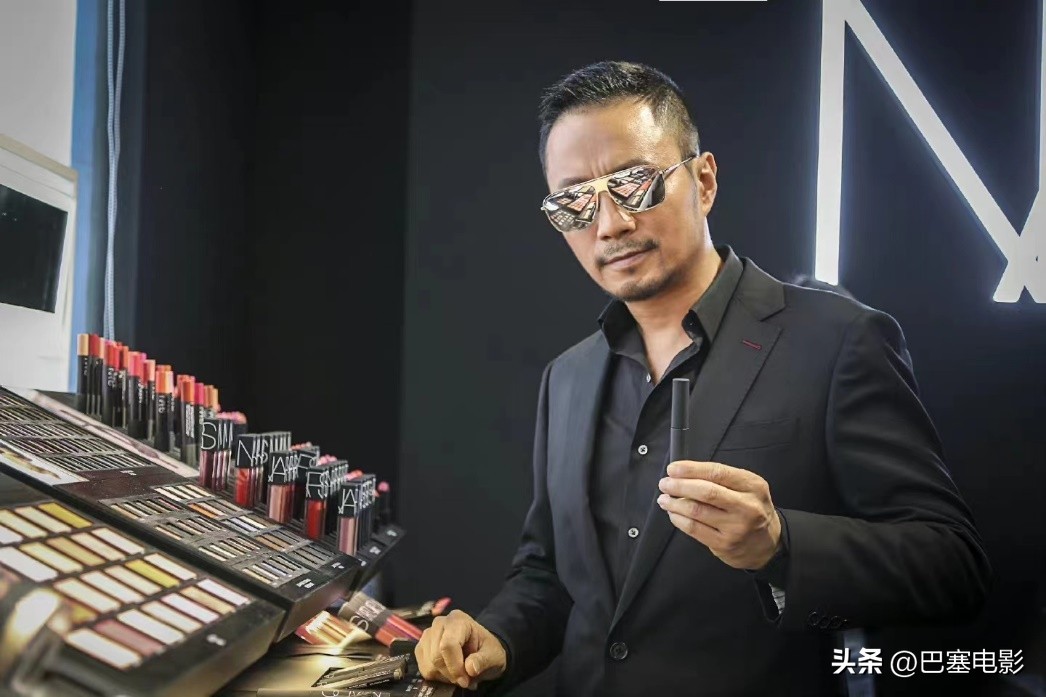 一个敢请，一个敢接，娱乐圈“离大谱”的明星代言，没眼看