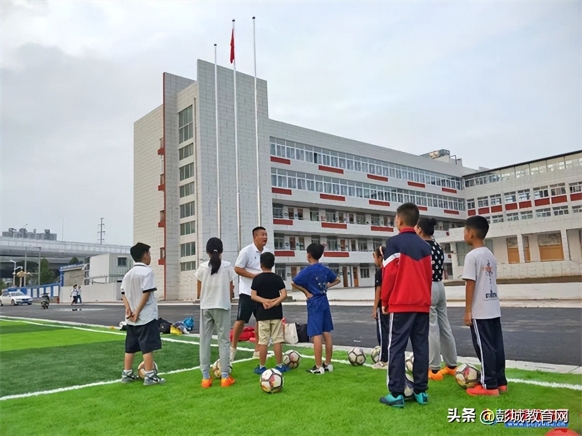 玉潭中学篮球比赛,玉潭中学校运会