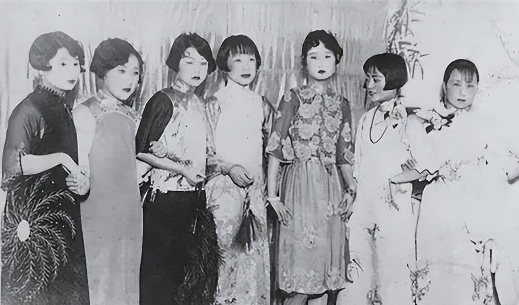 民国旧上海风情录:老太婆哄骗十六少女;*香偷**窃玉的好色之徒