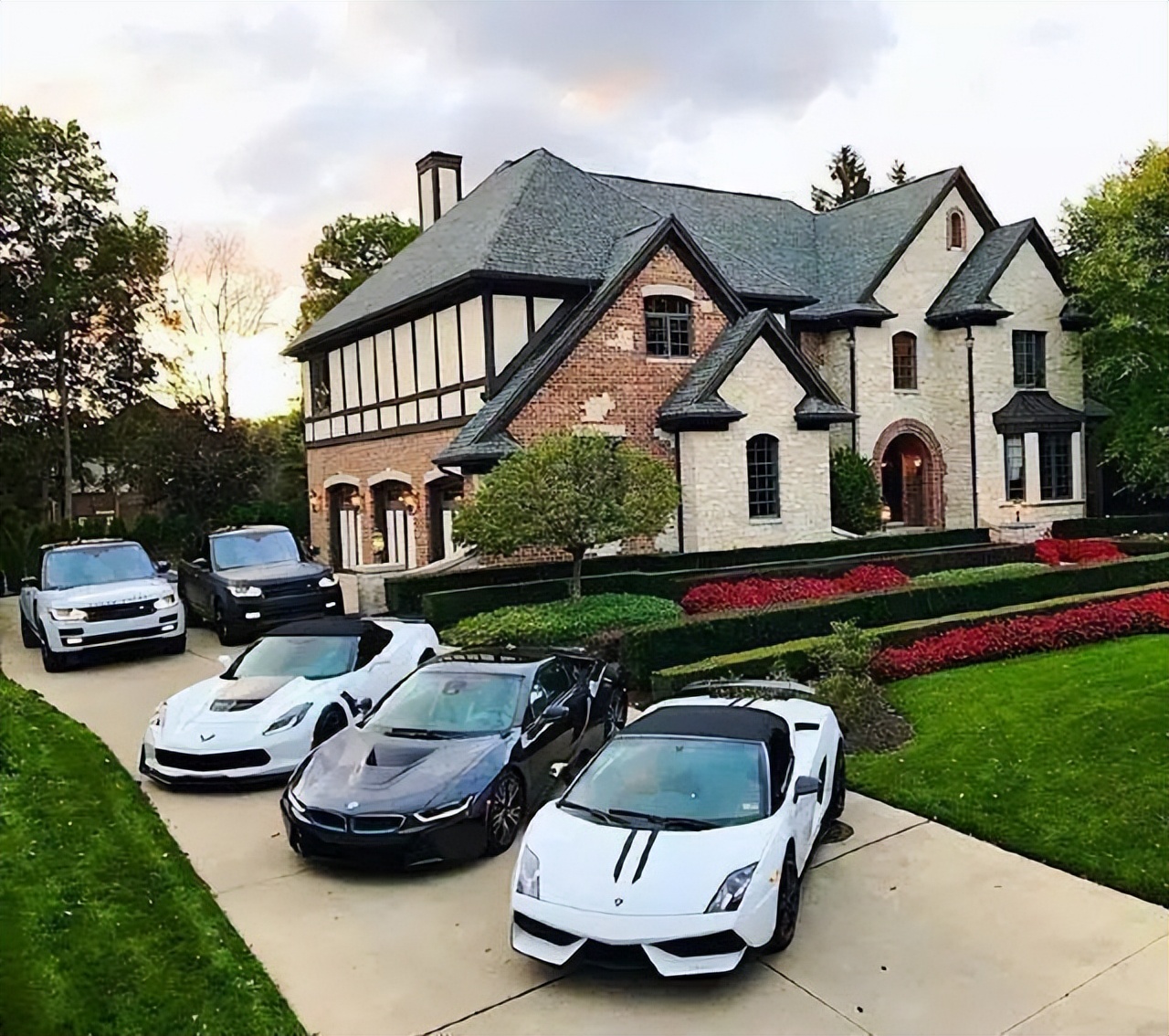 2021年，四川27岁无业游民，日入510万，民警破门逮捕时大受震撼