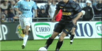 世界足坛十大独门绝技,足坛十大成名绝技第一名