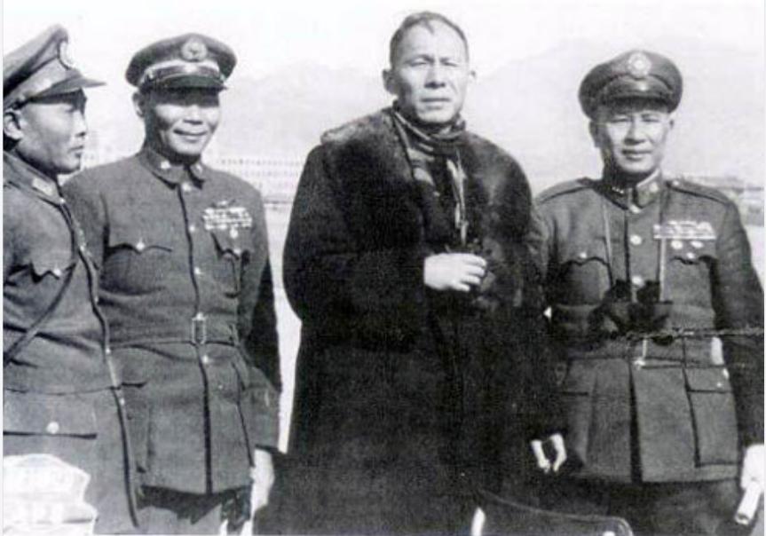 我国领导人都是如何评价蒋介石的?周总理评语中肯,毛主席最精辟