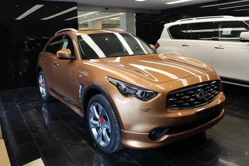 怪兽suv越野车,西装暴徒汽车suv英菲尼迪fx35