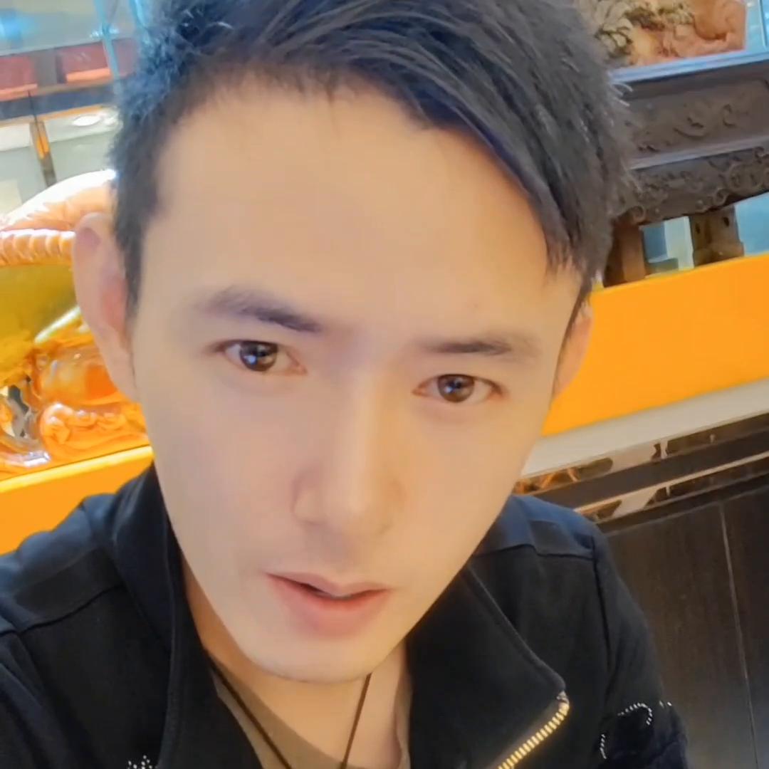 让男人愿意给你花钱的办法,怎么让男人给你花钱呢