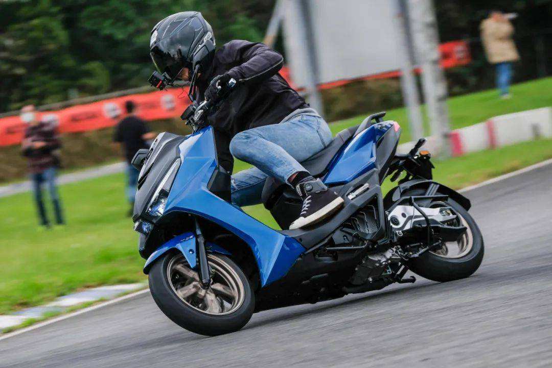 光阳krv180值不值入手,光阳krv180优惠9000是真的吗