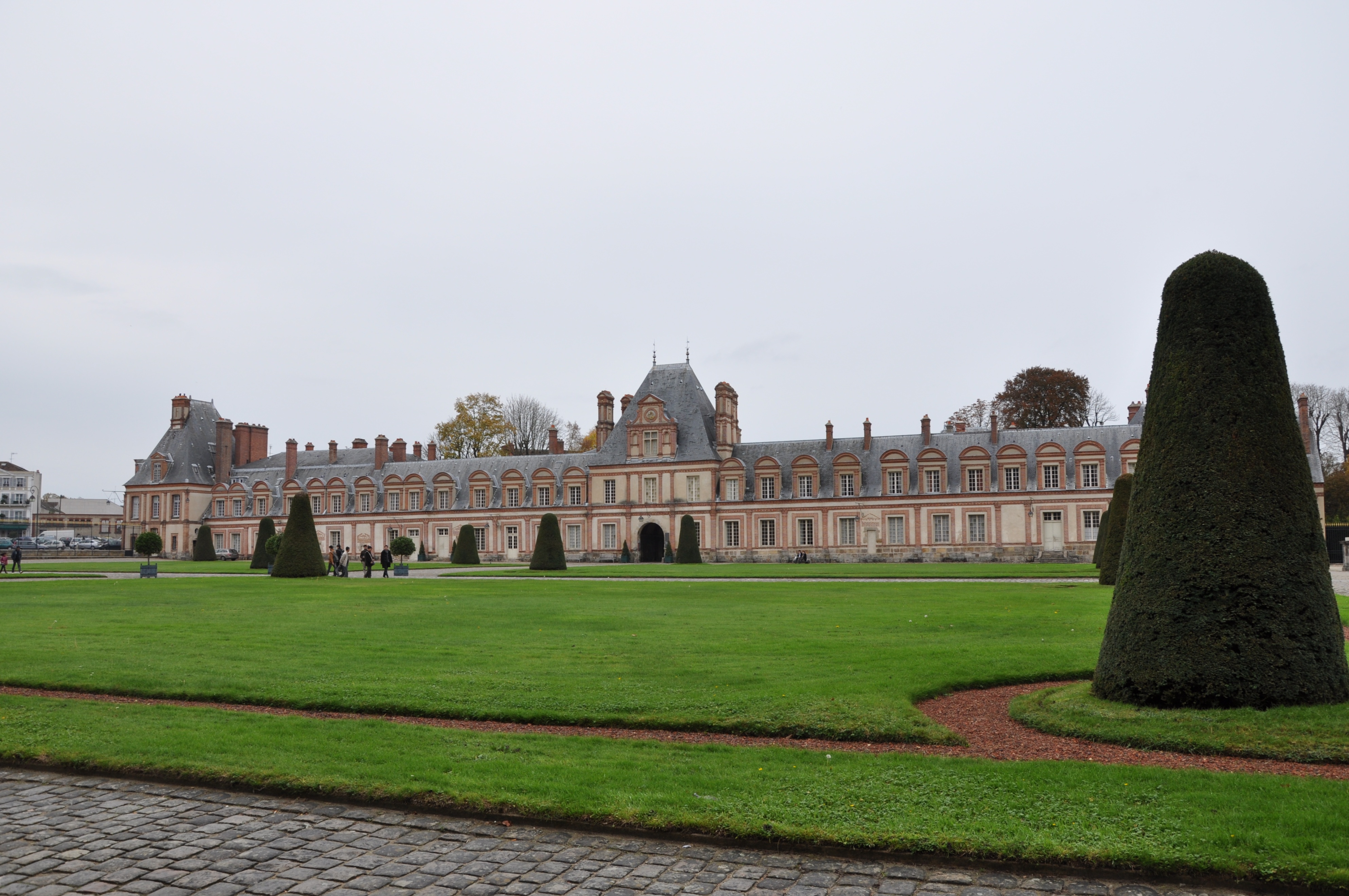 枫丹白露宫名字由来,枫丹白露宫殿俯视图解
