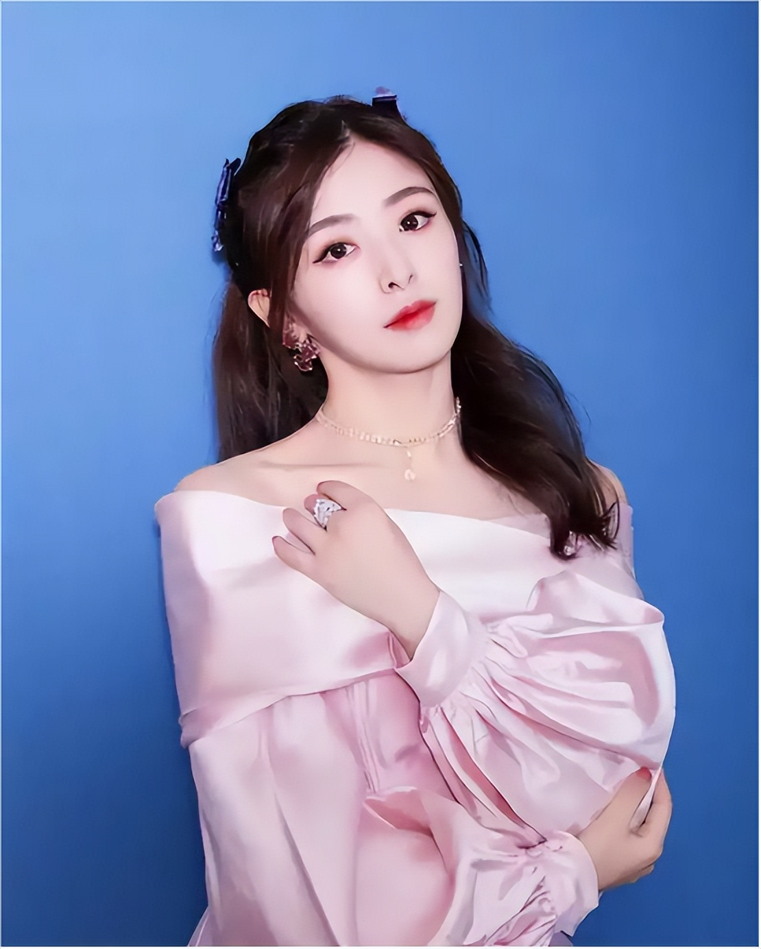 她被挂在了黄色网站上，人生尽毁！