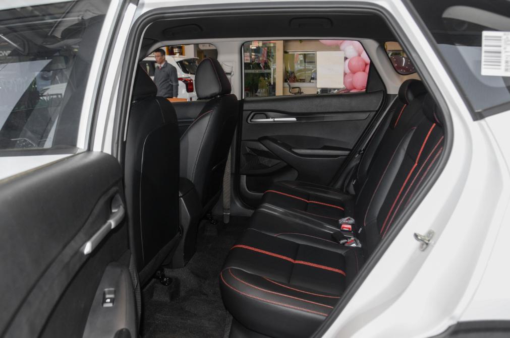 起亚kx3傲跑值得购买嘛,起亚17款傲跑kx3真实感受