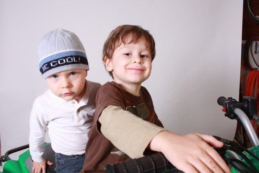 属虎男取名字带鸿字的寓意,属虎男孩名字带鸿字好不好