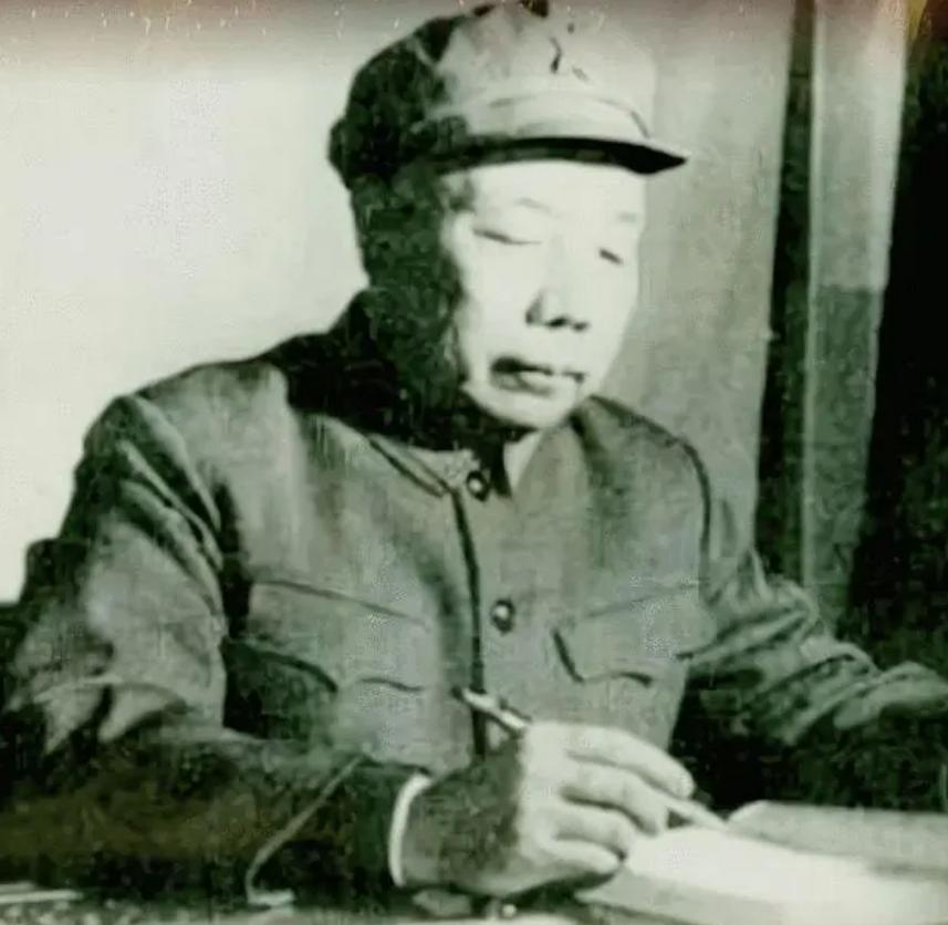 1985年，萧华逝世，临终前特意叮嘱妻子：我还有两件事情放心不下