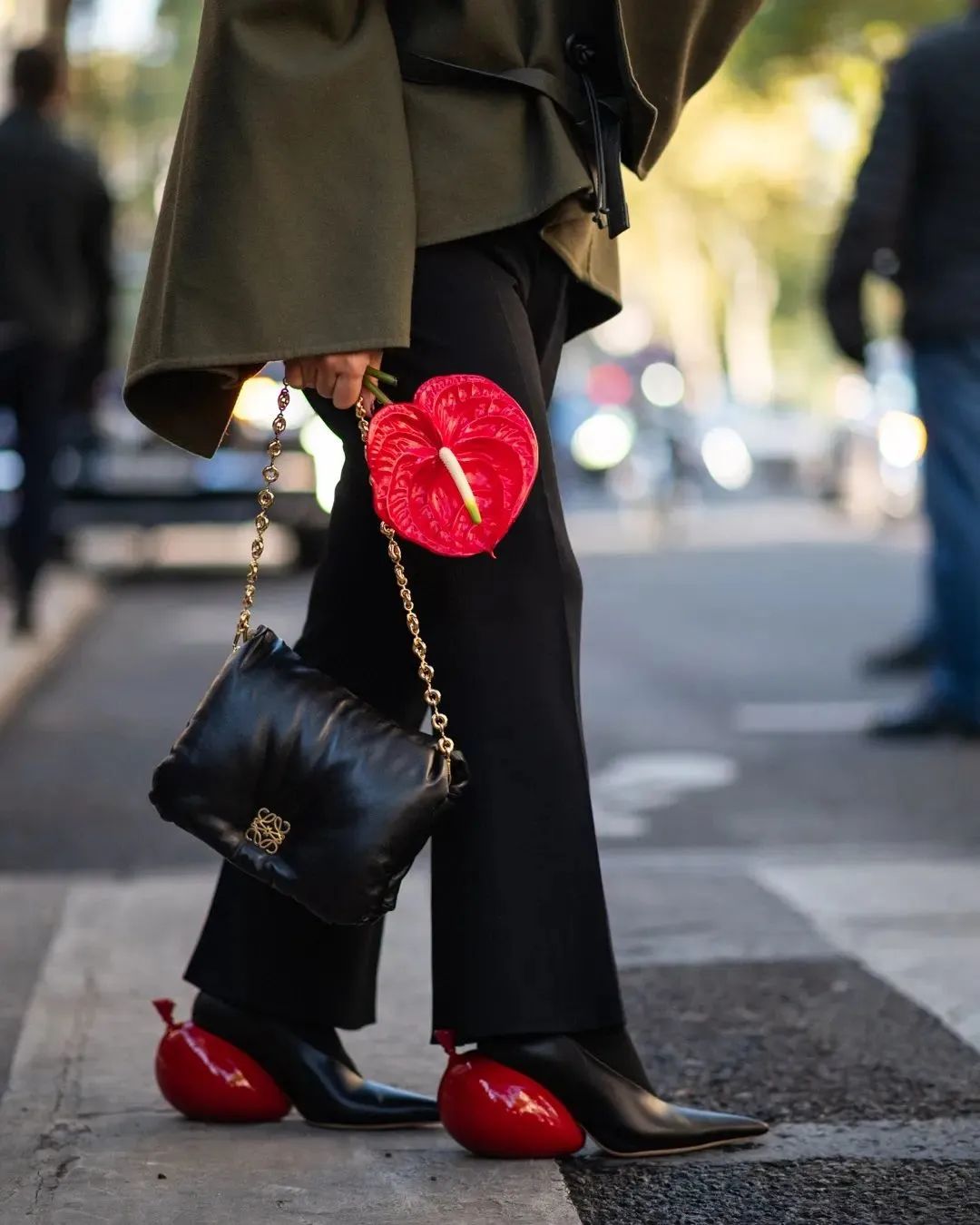 今年秋冬大牌出了哪些新包,真皮秋冬女包头层牛皮正品大牌