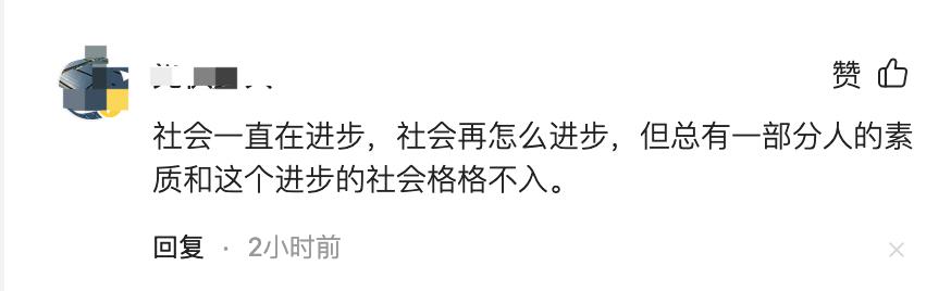 两乘客坐飞机高空中斗殴,飞机场互殴事件