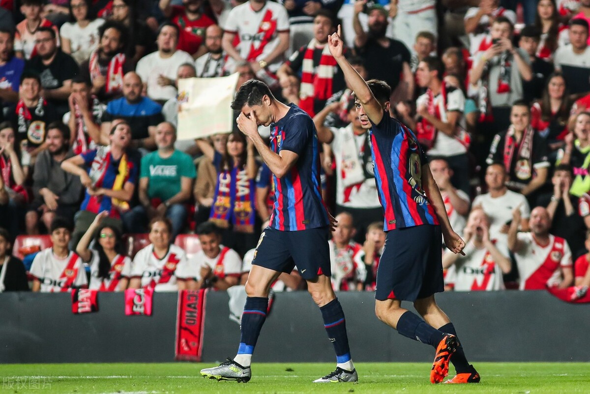 皇马爆冷0-1瓦伦西亚视频,17-18西甲巴萨对皇马结果