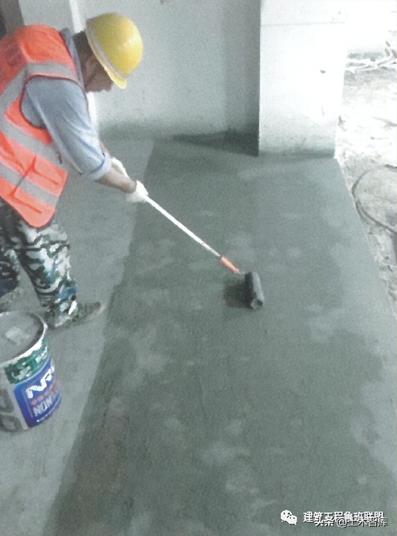 混凝土地面起砂如何快速处理,混凝土地面起砂发白什么原因