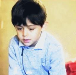 被时代洪流裹挟年轻人,被流量裹挟