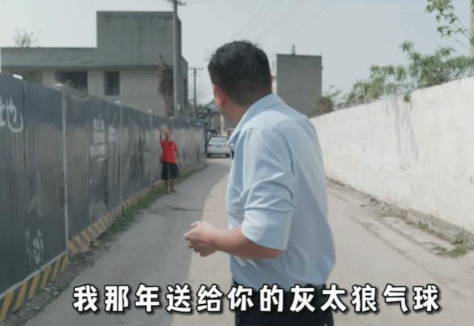 网红交警谭乔名场面,拯救无数司机的“网红交警”谭乔