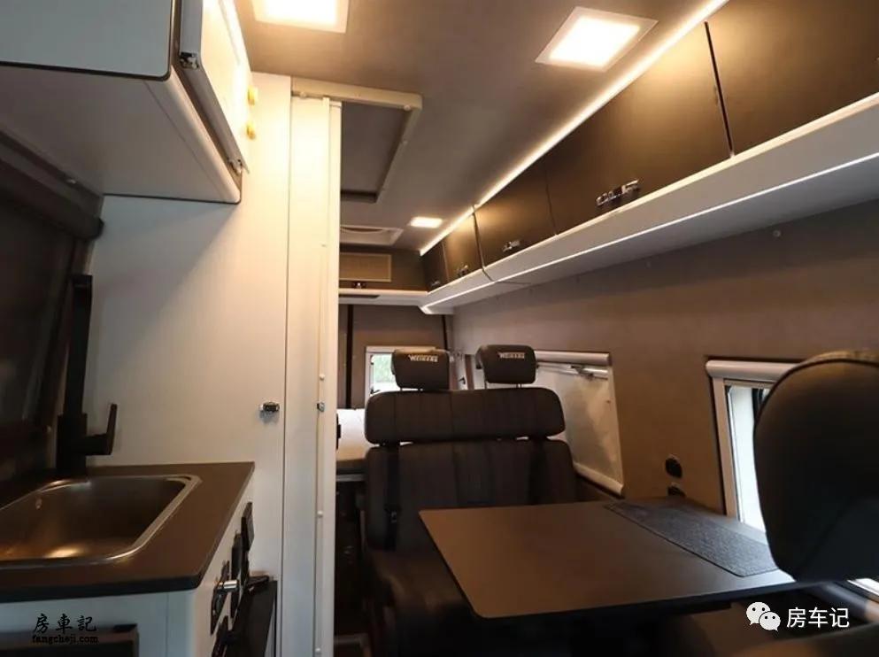 大品牌加新底盘!满足多数人需求的B型房车!卫航F590你得看看