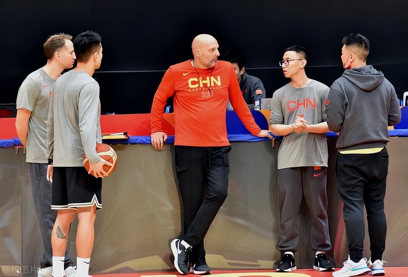 中国男篮18人名单,男篮国家队18人名单