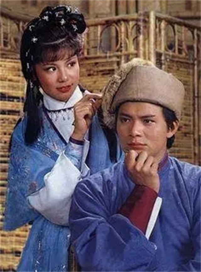 黄日华悼念翁美玲视频,黄日华得知翁美玲去世的消息