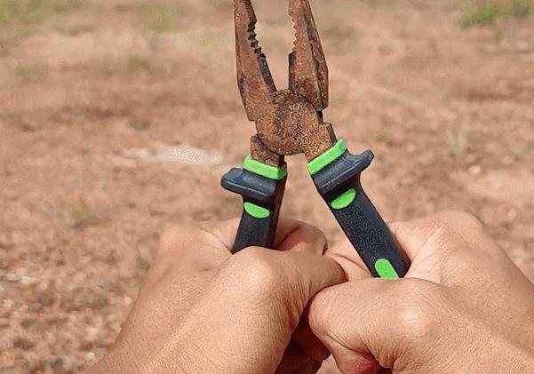 老虎钳子绝缘皮坏了怎么办,老虎钳子坏了怎么处理