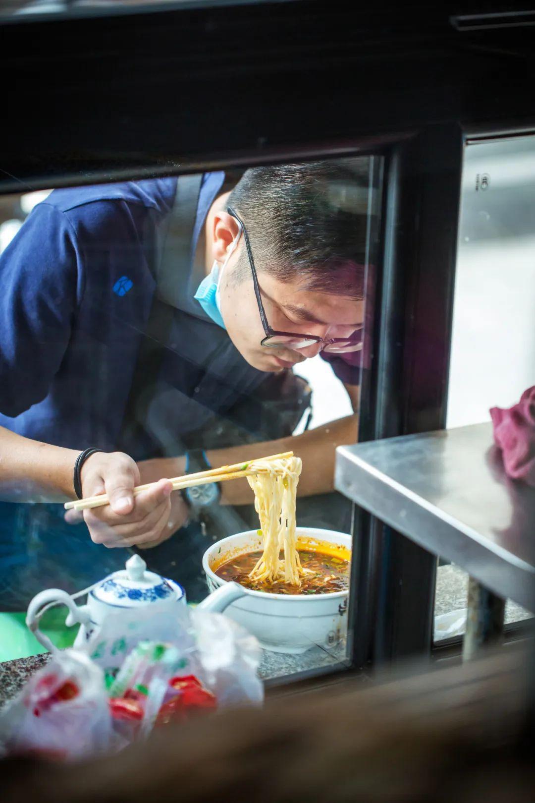 兰州牛肉面凭什么是天下第一面,兰州天下第一面在哪里