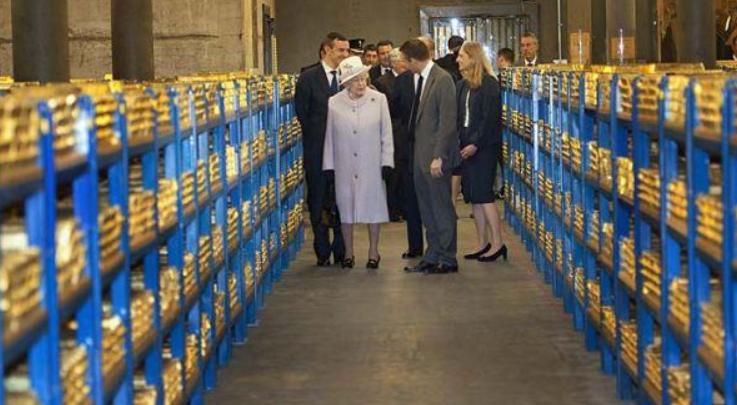 中国存放600吨黄金还能运回去吗,我国600吨黄金放在美国了吗