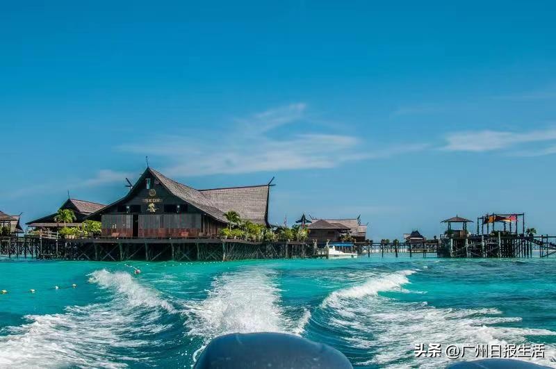 南方海岛游5大目的地推荐,打飞的去重庆徒步三峡之巅