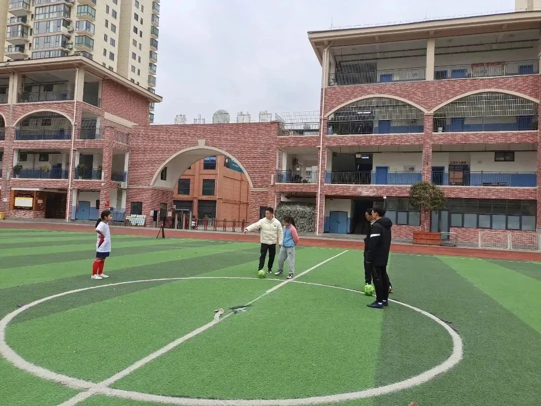 遵义足球儿童训练营,遵义满天星训练营文化课