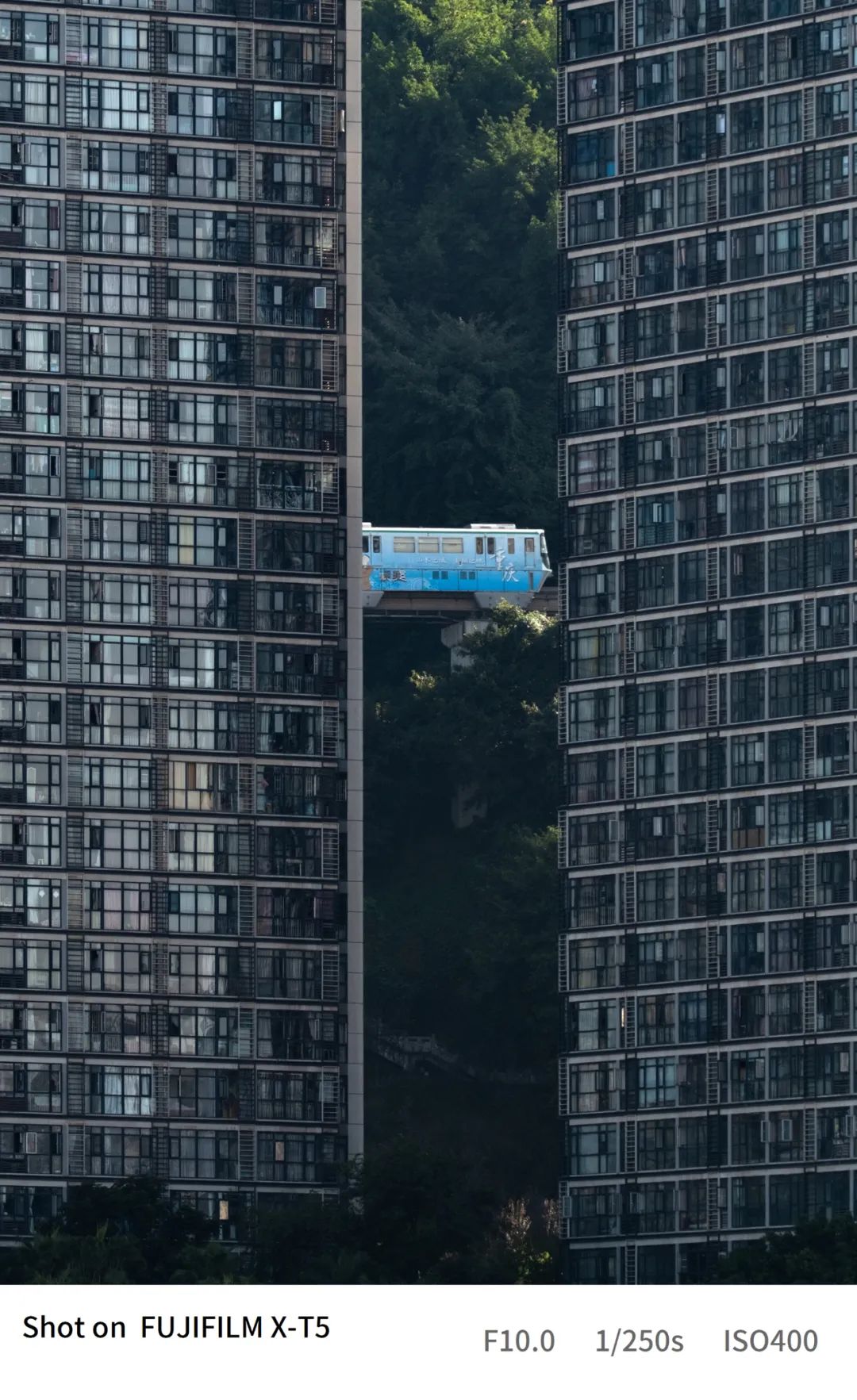 富士x-t5等四款相机迎来固件升级,富士x-t5对比富士gfx100s