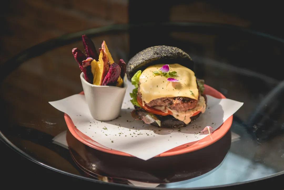 把食物制作成植物的餐厅，TheBloomingGallery满足你