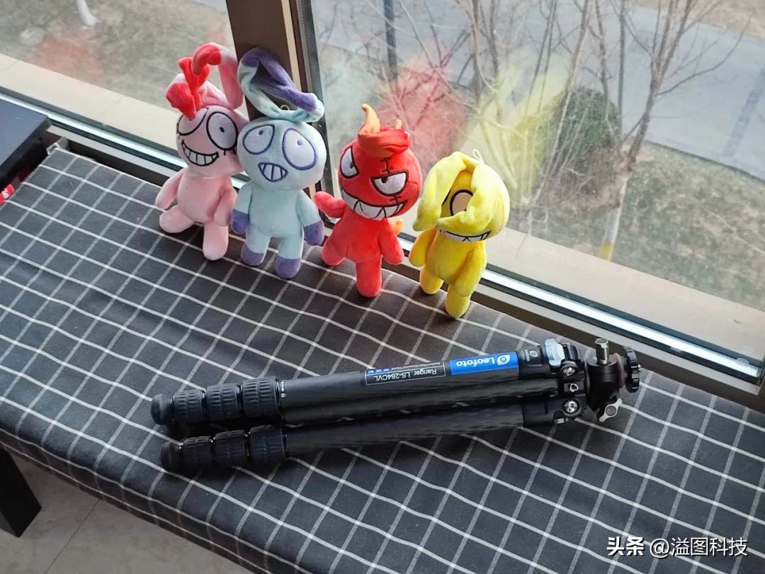 网友年度产品推荐|能中轴横置的徕图LS-284CVL碳纤维三脚架