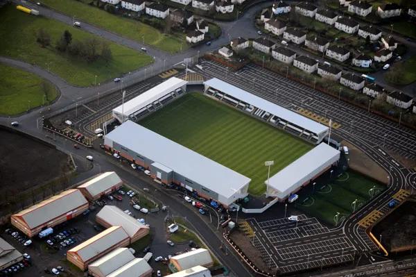 专业球场有什么区别,专业球场有多大