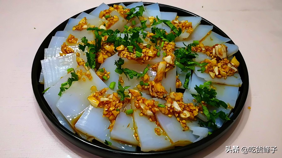 夏天吃的木瓜凉粉的做法,夏天街上卖的凉粉怎么做