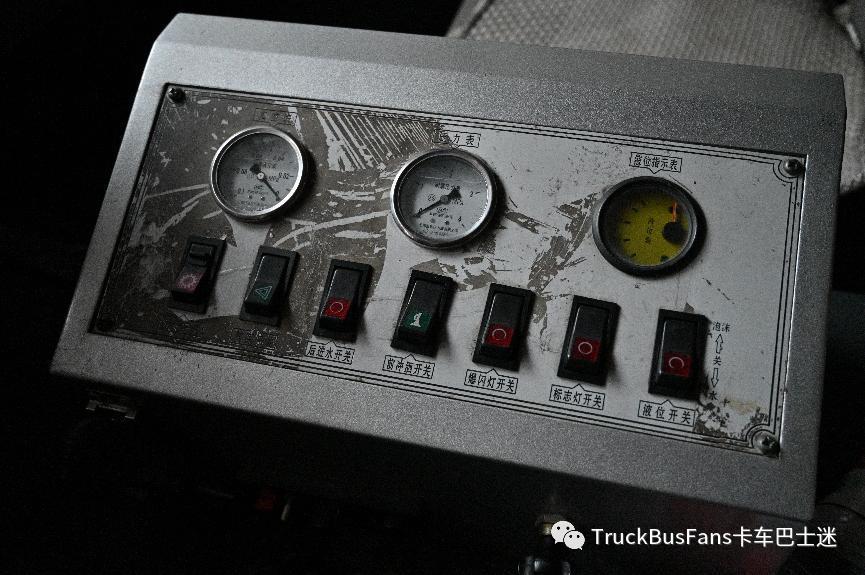 红色战车老消防车,红色北奔消防车