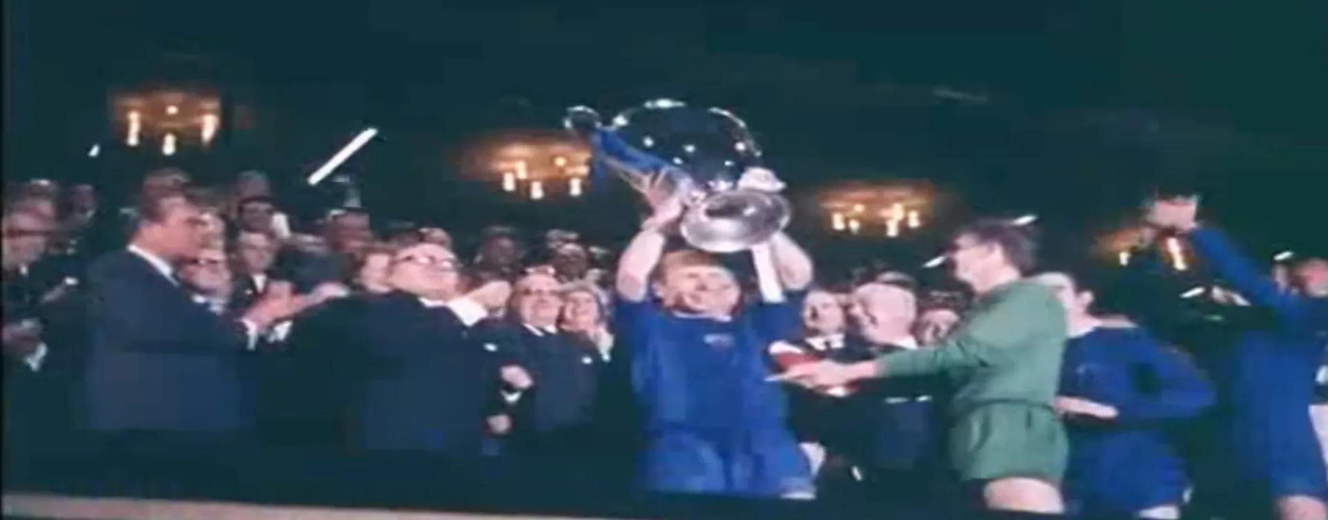 曼联在慕尼黑空难后再次崛起,1958年曼联球队遭遇慕尼黑空难